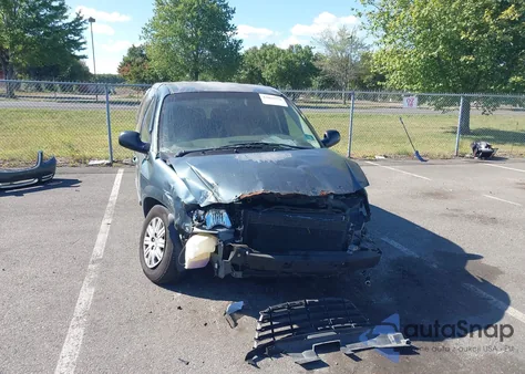 2005 Chrysler Town & Country from USA, damaged, VIN 1C4GP45R55B392901